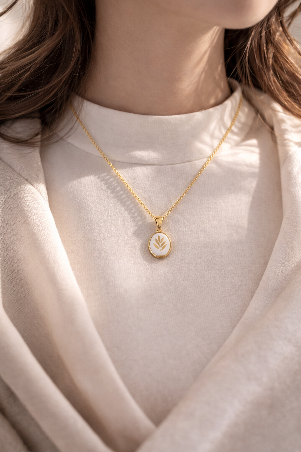 Leaf Pendant Necklace