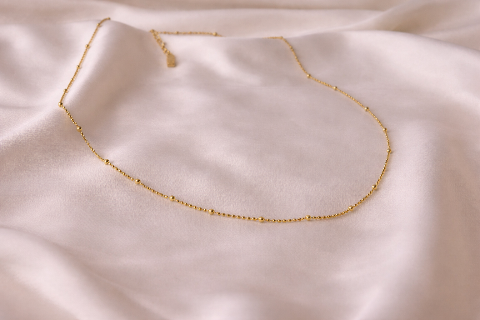 Dotted Chain Necklace