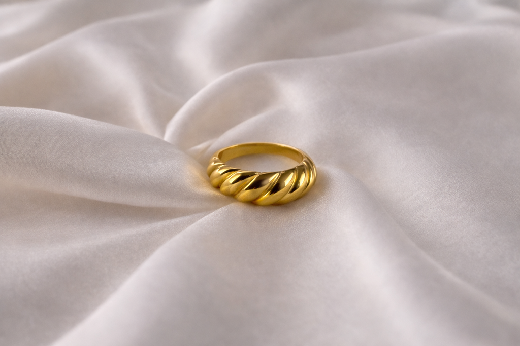 Croissant Ring