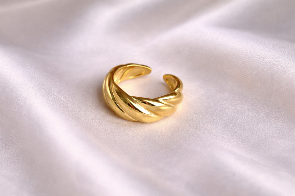 Chunky Croissant Ring